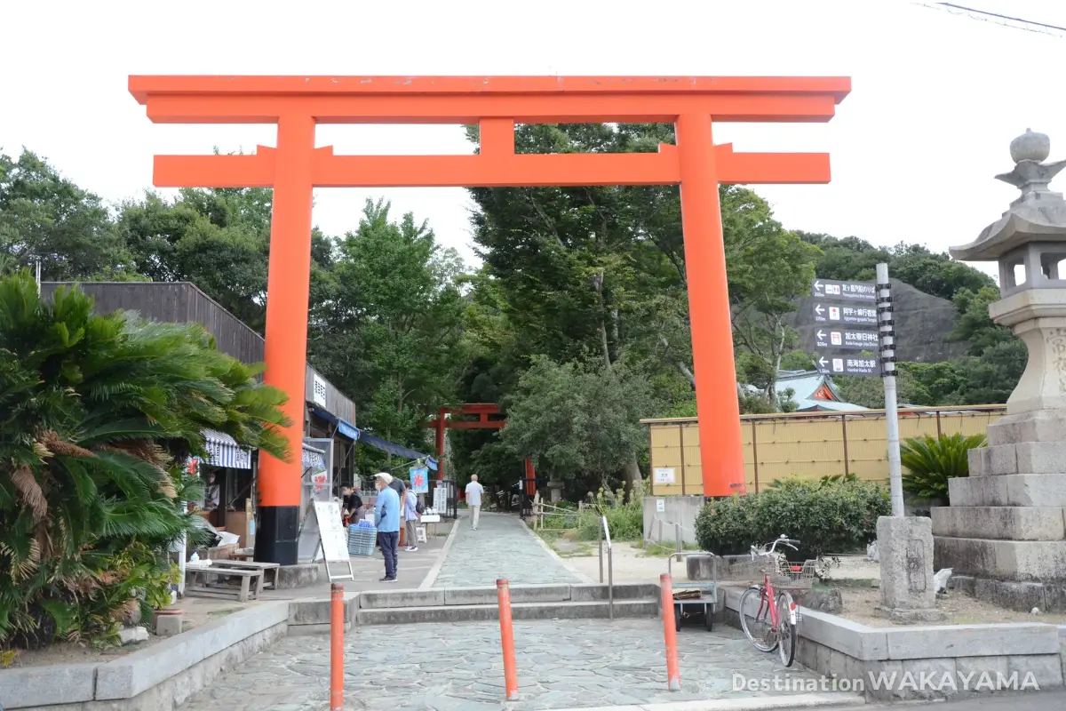 淡嶋神社的大鳥居